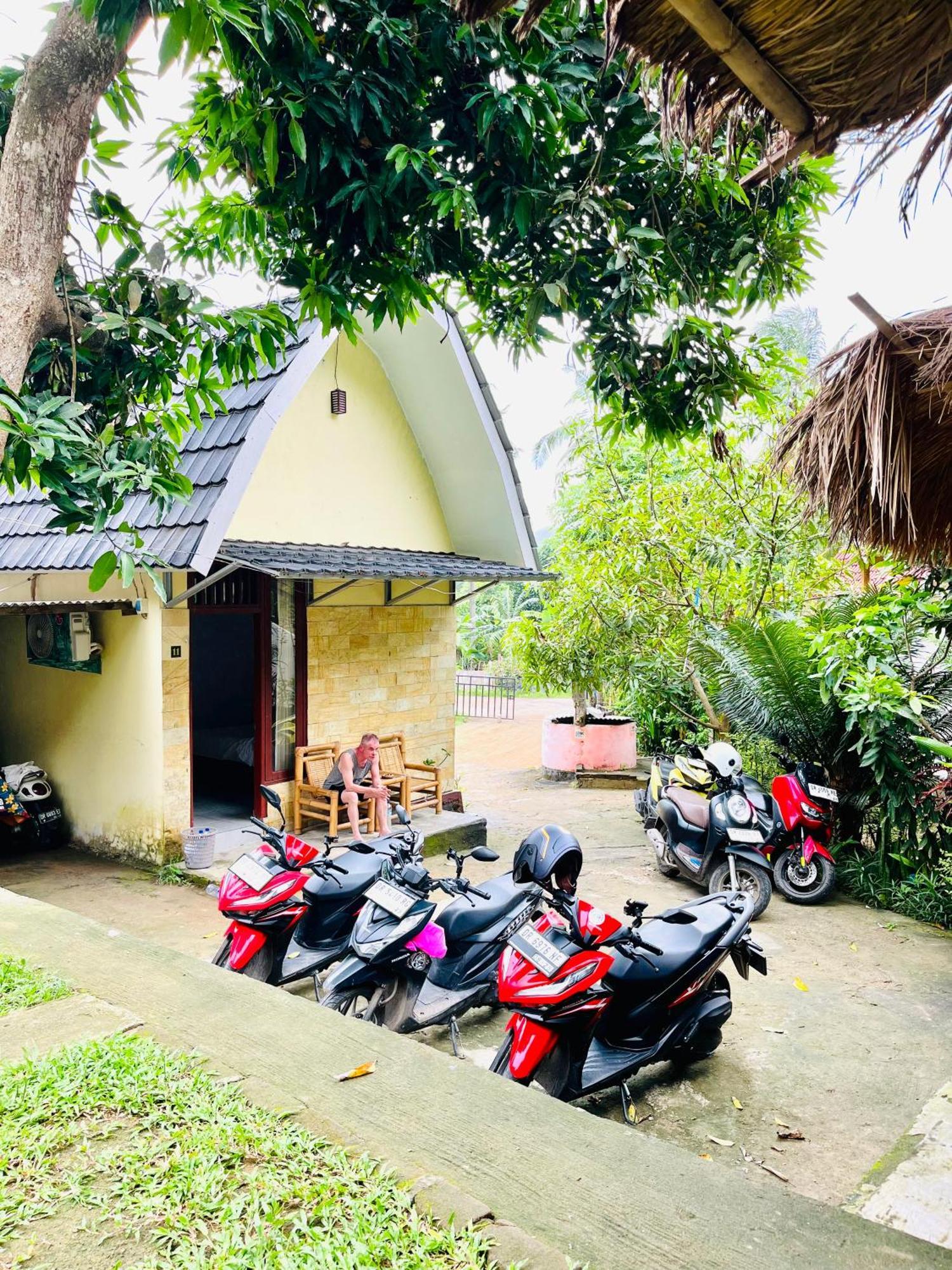 Roy Homestay Kuta Kuta  Εξωτερικό φωτογραφία