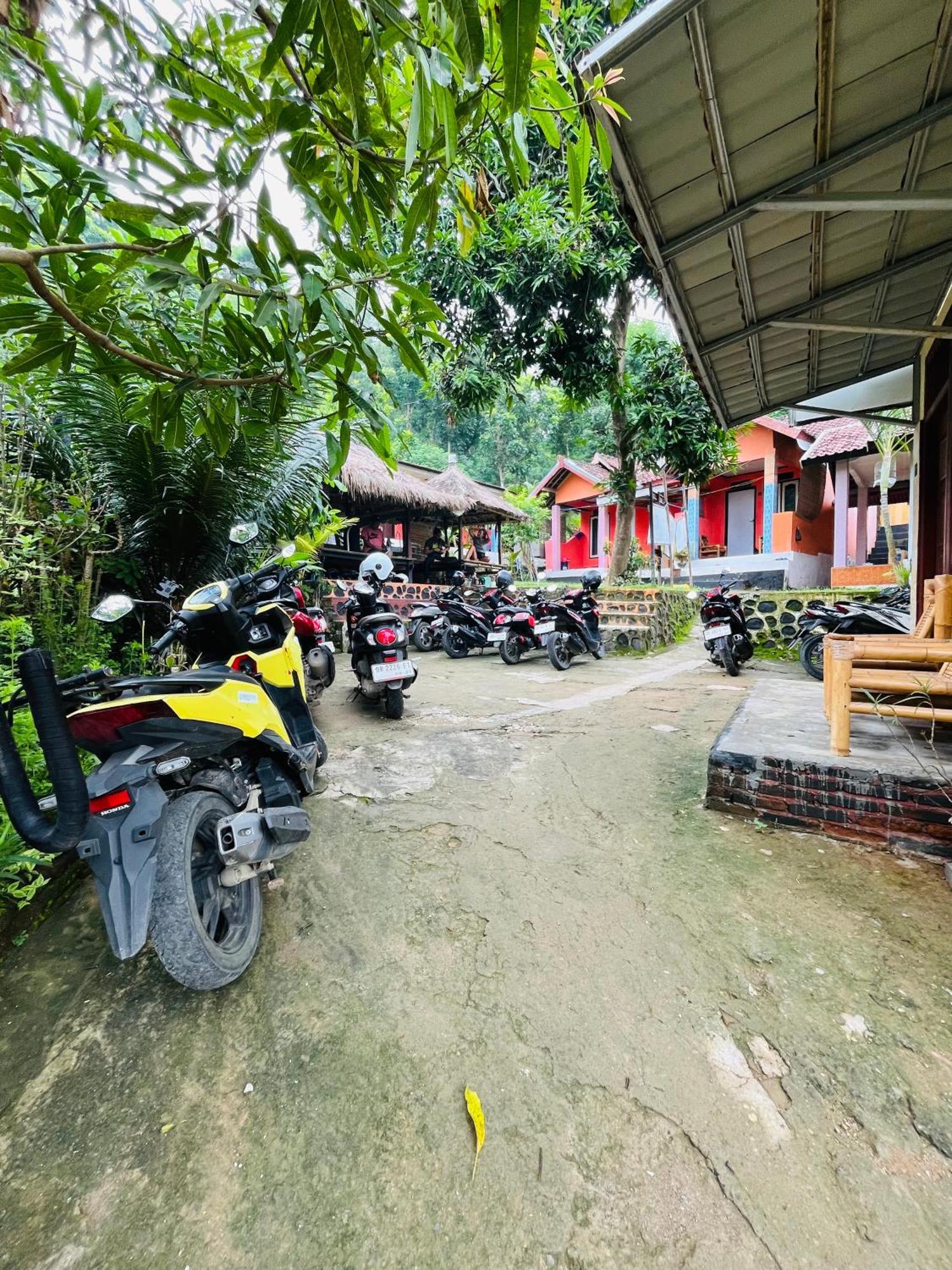 Roy Homestay Kuta Kuta  Εξωτερικό φωτογραφία